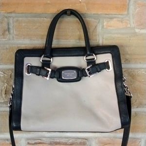 Michael Kors Leather Purse Beige & Black